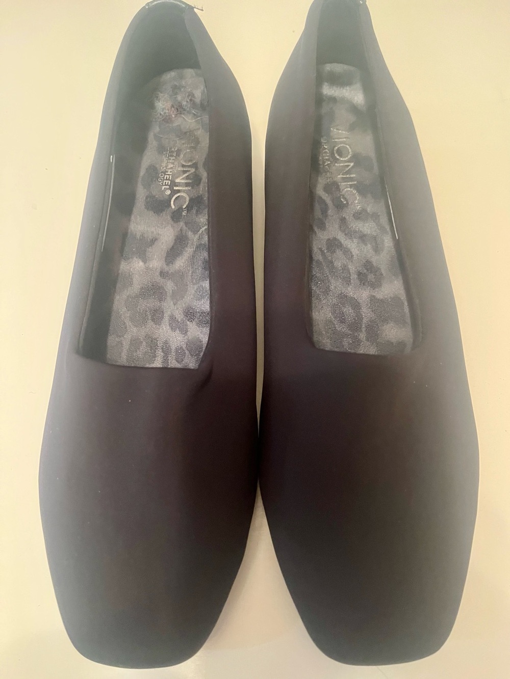 Vionic Women’s Size 8 Black Powell Slip-On Square-Toe Flats with Demi-Wedge Heel